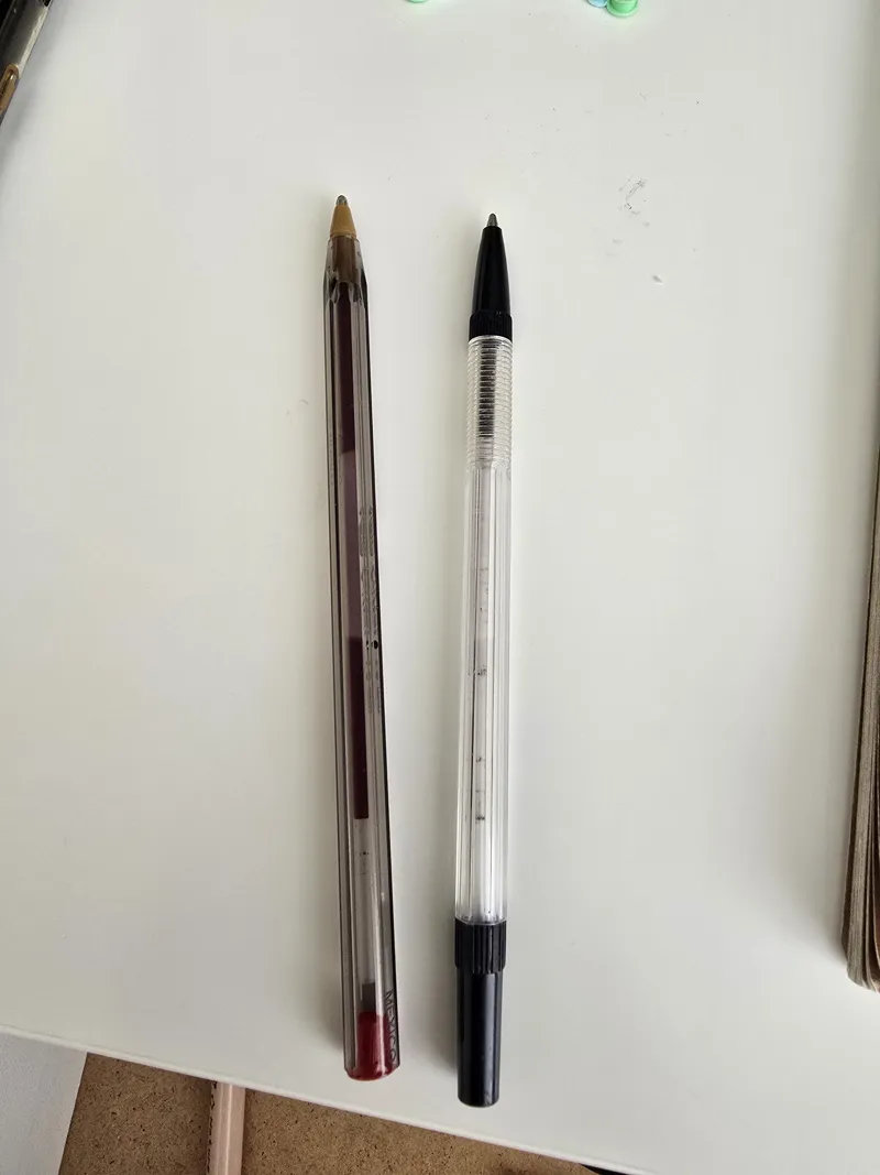 2x Writing Pens - Brown & Black