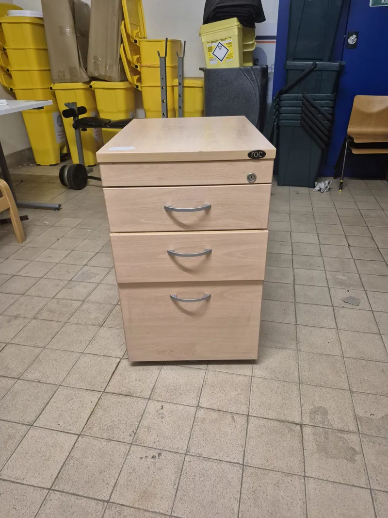 Pedestal - 3 drawer