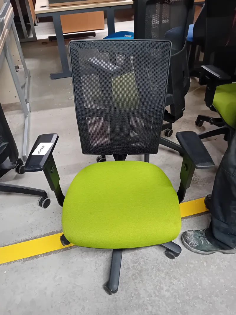 Office Chair with Mesh Back - Lime Green Seat