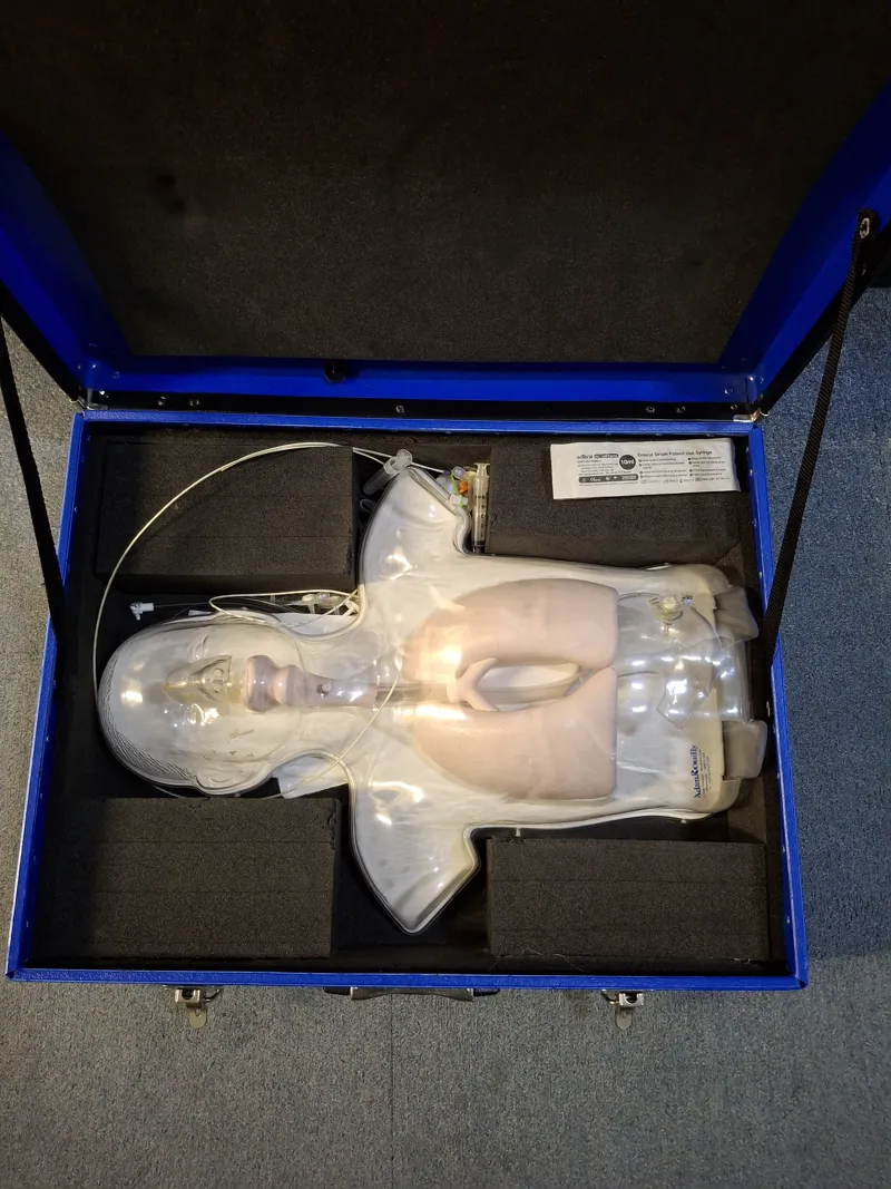 The Hungry Manikin (external feeding manikin)