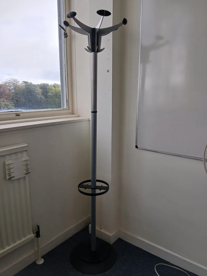 Standing Coat Rack with Umbrella Stand - Black Metal - 6 hanging hooks